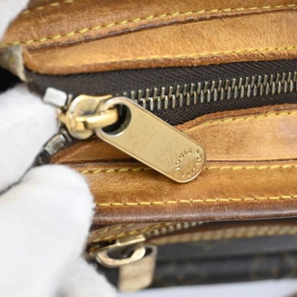 LOUIS VUITTON Hudson GM Shoulder Bag Monogram Leather BN France - Picture 8 of 16